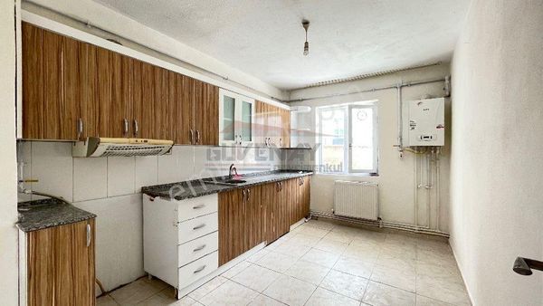 Güvenay - Çorum Kapaklı Ebubekir Camii Karşısı Satılık 2+1 Daire