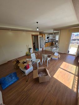 Vesile Gayrimenkulden Kozan Yolu Üzeri Ultra Geniş 3+1