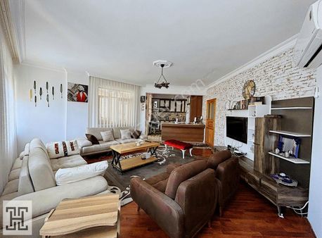 Satılık! 3+1 170 M2 - Komple Eşyalı-denize 5 Dk Mesafede Daire