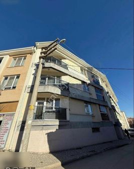 Sütlüce Mh Cadde Üzerinde Yüksek Kira Getirili Satılık 3+1 Daire