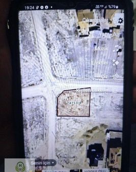 Saraçoğlu'nda Anayola İmam Hatibe Taziye Evine Yakın Arsa