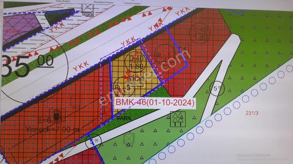Esiroğlunda Merkez Cadde Üzerinde Kupon Arsa