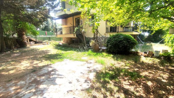 Kuşadası Kuştur Mevkiinde Tripleks 4+1 Villa