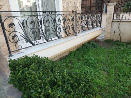 Süreyyaplajında 7 Yıllık Binada 3+1 Kombili Balkonlu Otoparklı Daire