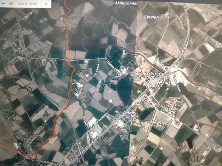 Goncalıda 15666m2 Yolu Suyu Bulunan Tarla