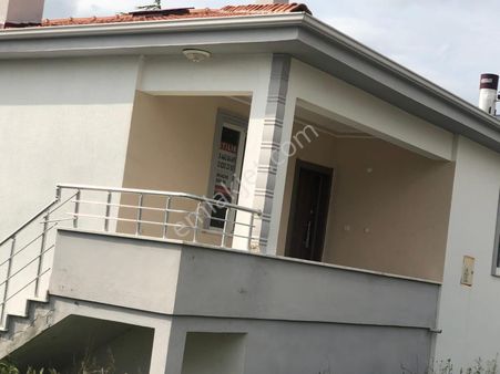 Arkadaş Emlaktan Atçalı Köyünde Bahçesi Geniş 2+1 Evi Olan Satılık Bahçe