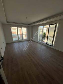 Büyülçekmece Atatürk Mah Sıfır Lüks Merkezi Konum Acil Satılık 2+1 Daire