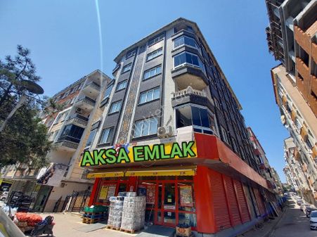 Bahçelievler Yenibosna Zafer Mah Satılık Daire Kat. 1.3+1