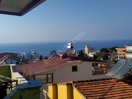 Kuşadası Kadınlar Denizi'nde Eşyalı Müstakil Villa