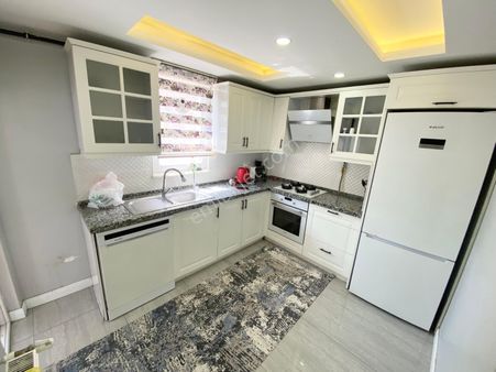 Lider Gayrimenkul'den Tepecik Mh. 3+1 Caddeye Cephe Fırsat Daire