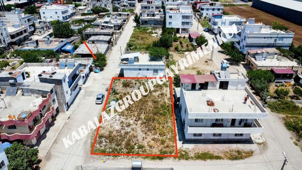 Adana Yüreğir Güzel Evler 'de 506 M² Köşe Başı Fırsat Arsa