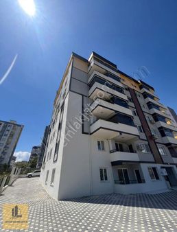 Kozan Gayrimenkulden Üniversite Kavşağında Sıfır Lüks 4+0