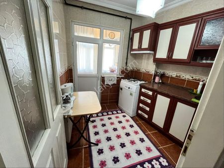 Bahçelievler Hürriyet Mahallesi Satılık Daire Öncephe 2 Kat Asansörlü