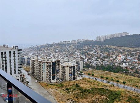 Bayraklı Dasif Vista Sitesi Satılık 3+1 Daire