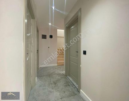 Zeytinlik Mahallesinde 5+1 Havuzlu Müstakil İkiz Villa