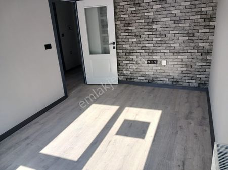 Şarhöyük Mahallesi’nde 2+0 Satılık Daire