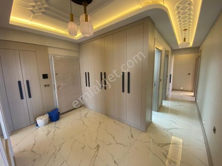 Emir Gayrimenkulden Seyrantepede Satılık 3.5+1 Daire Sunar