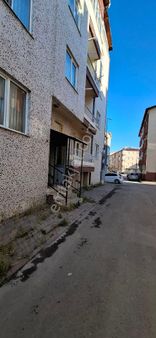 Eslem Gayrimenkulden Merkezi Konumlu Geniş 3+1 Daire