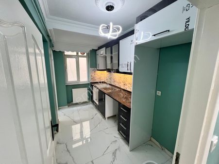 Özgür İnşaat'tan 50.yıl Mah 2+1 100m2 Masrafsız Mükemmel 1.kat