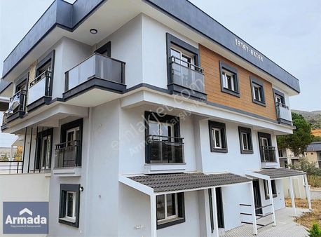 Yenifoça Anakız Konaklarında Muhteşem 3+2 Satılık Villa