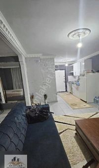 Cumhuriyet Meydanında Satılık Kiracılı Apart Daire