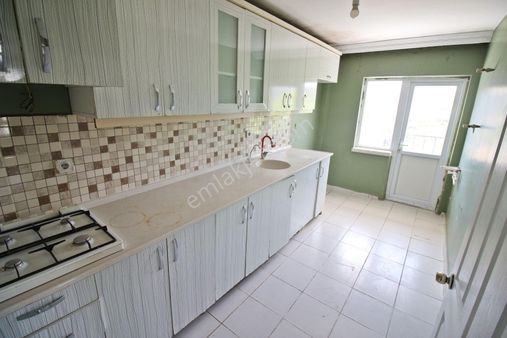 İstasyon Cd. Üzeri 2+1 Ofis Ya Da Konuta Uygun Çift Balkonlu Ev