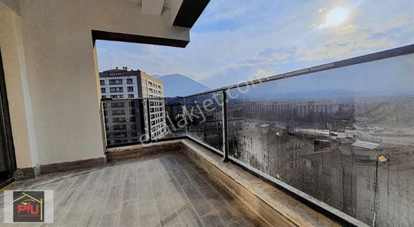 Talasta Süper Konumda Satılık 3+1 Daire!!!