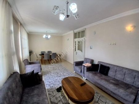 Akçay Emlak'tan Akşehir Koşuyolunda Bahçeli Doğalgazlı Yeni Tadilatlı Satılık Müstakil Ev