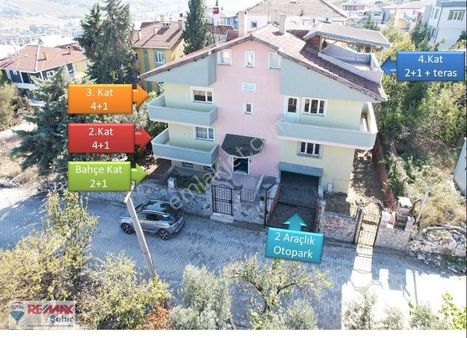 Bayraktepe Mahallesi'nde Satılık 4 Katlı Bina