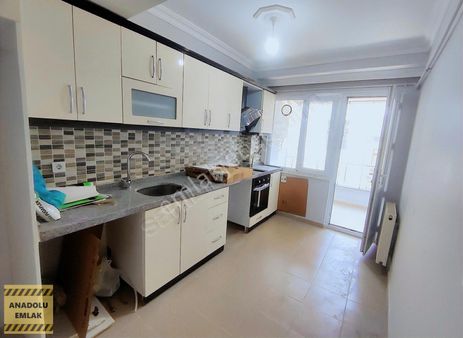 Cihangirde Yeni Binadan Satılık 2+1 1.kat Daire