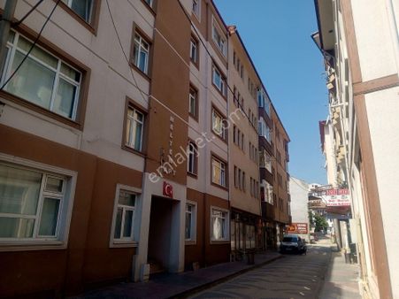 Kastamonu Çarşı Merkezde Topçuoğlu Mh Satılık 3+1