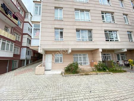 Tuna'dan R.saydam Cad. Üzeri 3+1 Yapılı Eşyalı Yatırımlık