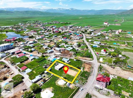 Ardahan Çıldır Aşıkşenlik Tek Tapu 1.360 M² Arsa+ahır Satılıktır