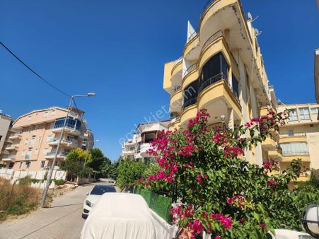 Didim Altınkum Mahallesinde Denize 100 Metre Açık Mutfaklı 2+1 Satılık Daire