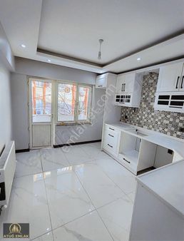 Atuğ Emlaktan Çarşı Merkezde 3+1 Satılık Daire