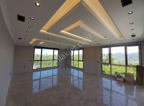 Şehir Merkezine Yakın Manzaralı, Asansörlü Ultra Lüks Villa