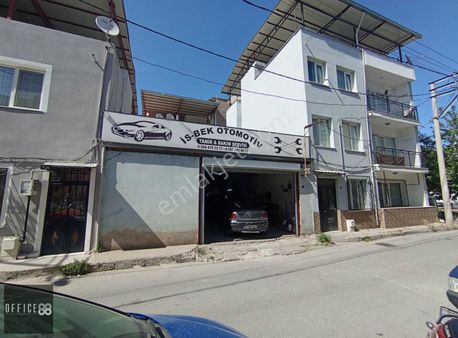 Bornova Çam Dibinde Satıluk Dükkan