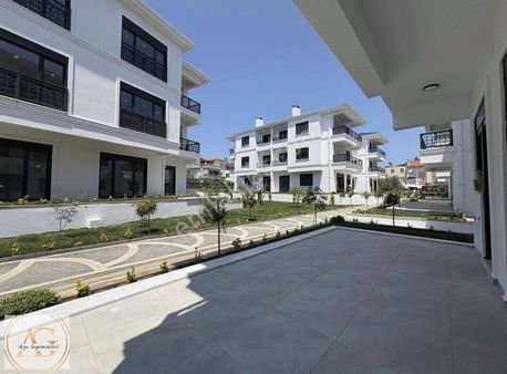 Arya'dan Site İçersinde Müstakil Bahçeli 2+1 Şık Tasarımlı Daire