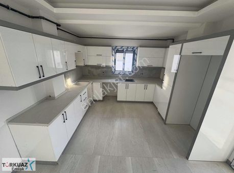 Turkuaz'dan Havuzlu Sitede Kompleks Daire