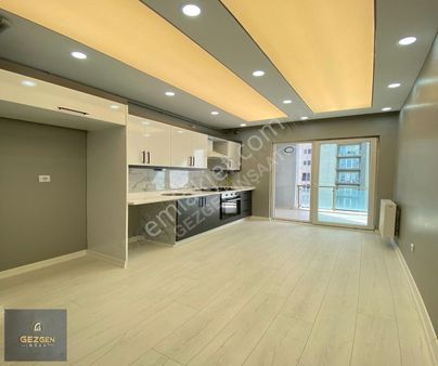 Beylikdüzü Cumhuriyet Mahallesi Gezgen İnş'tan Site İçinde Dekorlu 2+1 Satılık Daire