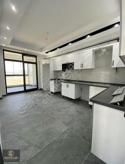 Yk-desticiler'den Birlik Cd. Yakını Özel Garajlı Ferah 3+1 Daire