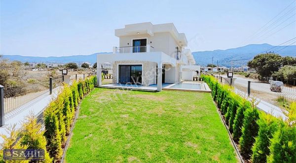 Kuşadası Davutlar Satılık Sıfır Özel Havuzlu 4+1 Müstakil Villa