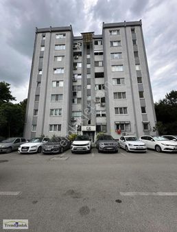 İzmit Yahyakaptan Mh. Kiralık 3+1 Ara Kat Daire