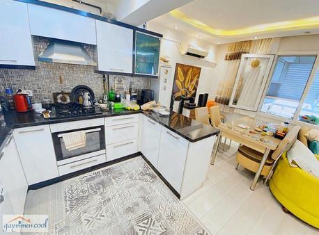 Hatay Piri Reis Mahallesi Metro Yakını 3+1 Arakat D.gazlı Daire