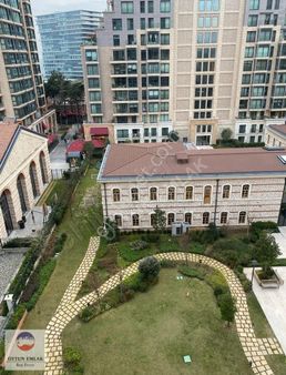 Büyükyalı İstanbul'da Büyük 2+1 Satılık Balkonlu Temiz Boş Daire