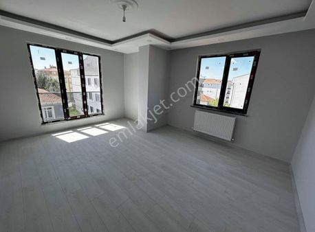 2+1 Sıfır Satılık Siteler Mahallesinde Daire