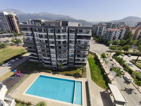 Manisa Güzelyurt Mh. Havuzlu Güvenlikli Site İçi Satılık Dubleks Daire