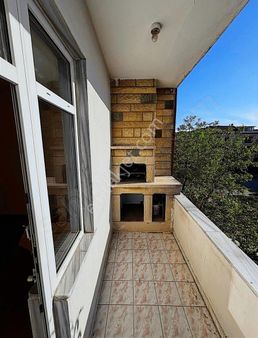 Beylikdüzü Kolejler Bölgesinde 2+1 Kiralık Daire