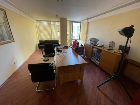 Bahariye Yakın Cam Giydirme Plaza Satılık Ofis