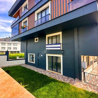 Beylikdüzü Yaşam Vadisi Yürüme Mesafesinde 3+1 - Nuev